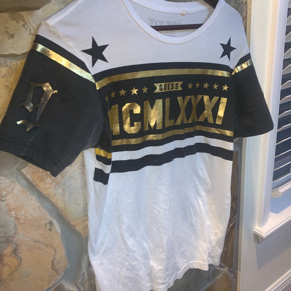 Guess shirt 👕